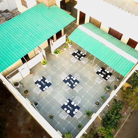 Hotel The Kesar Niwas Udaipur Exterior foto